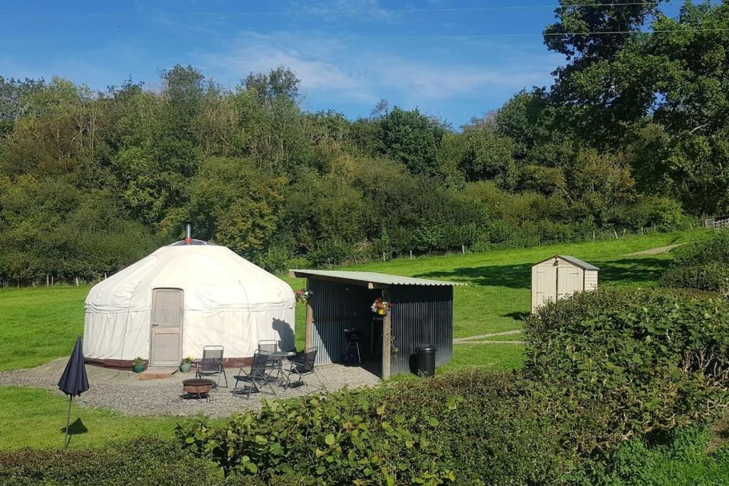 Bronfelen Yurt Hotel Cynghordy Luaran gambar