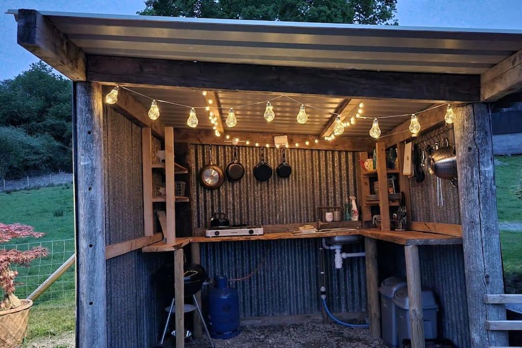 Bronfelen Yurt Hotel Cynghordy Luaran gambar