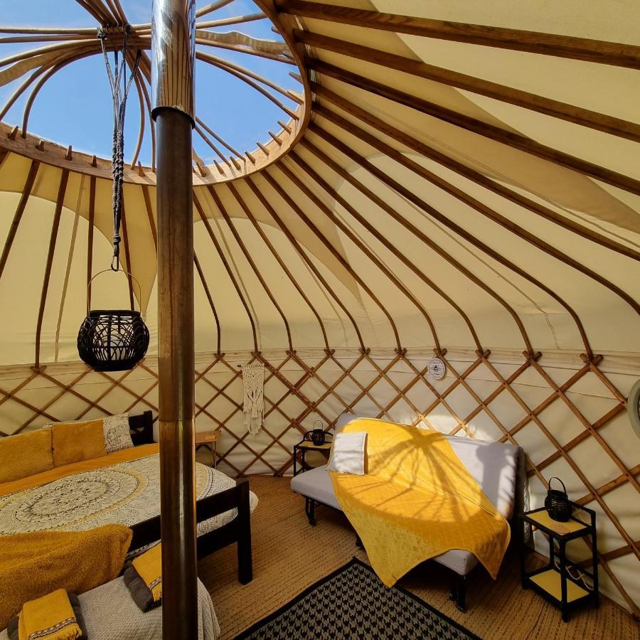 Bronfelen Yurt Hotel Cynghordy Luaran gambar