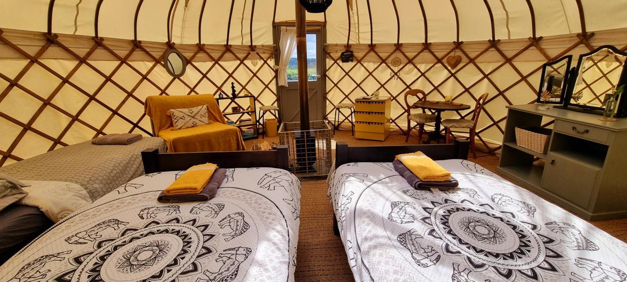 Bronfelen Yurt Hotel Cynghordy Luaran gambar